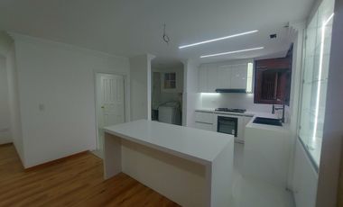Departamento de arriendo alquiler en Cuenca Ave. Ordoñez lazo sector Hotel Oro Verde a pocos minutos del centro historico