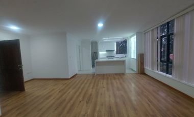 Departamento de arriendo alquiler en Cuenca Ave. Ordoñez lazo sector Hotel Oro Verde a pocos minutos del centro historico