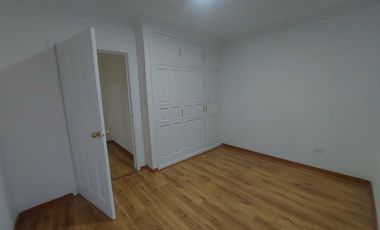 Departamento de arriendo alquiler en Cuenca Ave. Ordoñez lazo sector Hotel Oro Verde a pocos minutos del centro historico