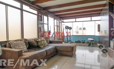 VENDO DUPLEX  + AIRES + COCHERA EN HIGUERETA - SURCO (202M2 -A 1 CUADRA DE PEDRO VENTURO Y 3 CUADRAS AV AVIACIÓN)