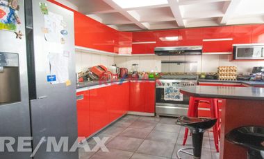 VENDO DUPLEX  + AIRES + COCHERA EN HIGUERETA - SURCO (202M2 -A 1 CUADRA DE PEDRO VENTURO Y 3 CUADRAS AV AVIACIÓN)