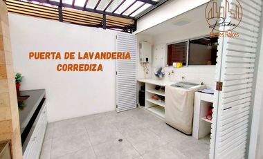 CASA EN VENTA LAS RAMBLAS LOJA