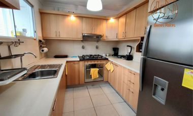 CASA EN VENTA LAS RAMBLAS LOJA