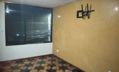 Edificio rentero en venta sector Carcelén