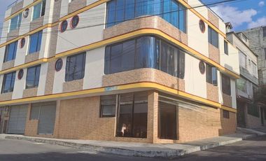 Edificio rentero en venta sector Carcelén