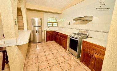 CASA EN RENTA EN COL. PIE DE CASA, LÁZARO CÁRDENAS, MICHOACÁN