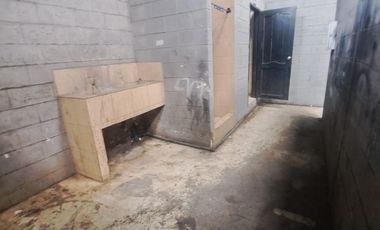 En alquiler bodega en av.Juan Tanca Marengo.