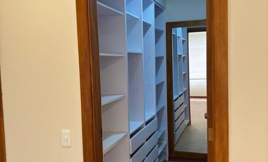 Venta Departamento Urbanización Las Bromelias, Monteserrín