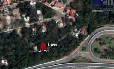 Venta de  Terreno 940 m2 Residencial Campo de Golf Ixtapa T505