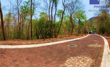 Venta de  Terreno 940 m2 Residencial Campo de Golf Ixtapa T505