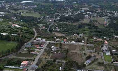 TERRENOS EN GUAYLLABAMBA A 10 MINUTOS DE EL PARQUE CENTRAL