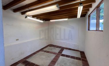 Casa de Venta en Quito, Sector de Cumbayá en MIRAVALLE 2, 4 dormitorios, 3 parqueaderos. Construcción 485m2, Terreno 783m2. Pecio: $525.000 dólares