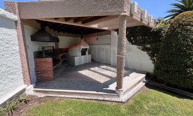 Casa de Venta en Quito, Sector de Cumbayá en MIRAVALLE 2, 4 dormitorios, 3 parqueaderos. Construcción 485m2, Terreno 783m2. Pecio: $525.000 dólares