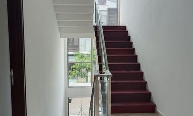 Disewakan cepat rumah chopin 8x25 golf island pik