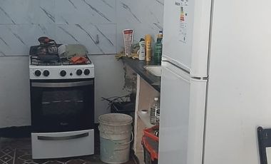 VENTA DOS CASAS EN BLOCK A RECICLAR LOTE 10 X 17 ZONA DON BOSCO