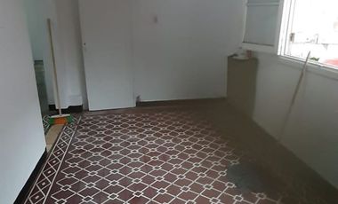 VENTA DOS CASAS EN BLOCK A RECICLAR LOTE 10 X 17 ZONA DON BOSCO