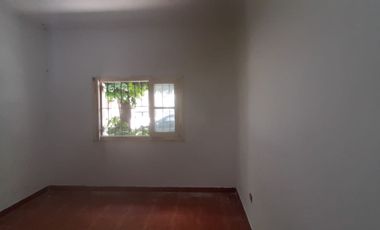 VENTA DOS CASAS EN BLOCK A RECICLAR LOTE 10 X 17 ZONA DON BOSCO