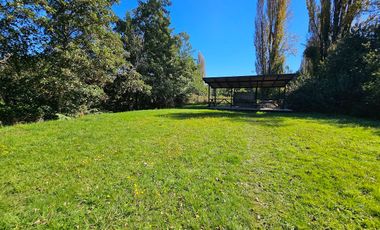 HERMOSA CASA DE UN PISO ORILLA DE RIO SECTOR ARIQUE