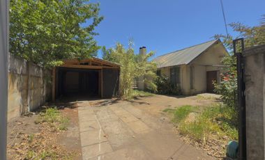 Se arrienda casa en Alameda, 4 piezas, 3 baños, 4 estacionamientos, Curicó