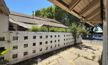 Se arrienda casa en Alameda, 4 piezas, 3 baños, 4 estacionamientos, Curicó