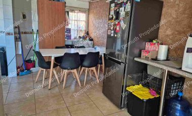 Casa de 3 piso en condominio Central