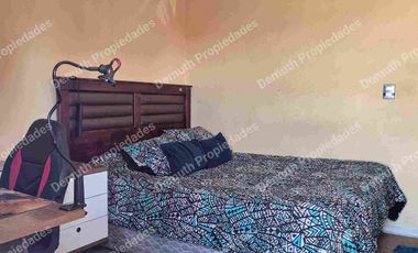 Casa de 3 piso en condominio Central