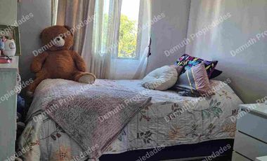 Casa de 3 piso en condominio Central