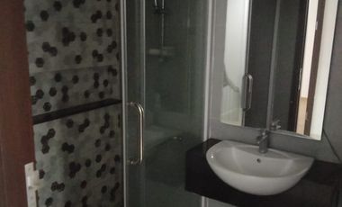 Disewakan cepat rumah golf island pik