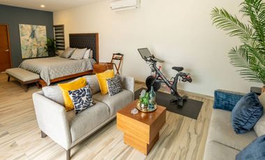 Casa de lujo con alberca y energía solar en Bosques de Bambú Playa del Carmen