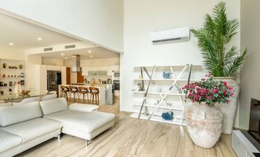 Casa de lujo con alberca y energía solar en Bosques de Bambú Playa del Carmen