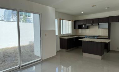 Casa en Renta, Fracc. Casa Fuerte, Tlajomulco