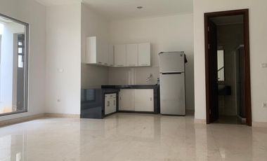 Disewa rumah golf island 8x20 rapih banget