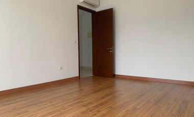 Disewa rumah golf island 8x20 rapih banget