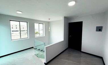 CASA EN VENTA EN VILLA MURANO