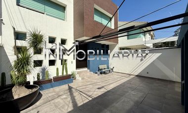 VENTA CASA ACTUALIZADA EN JARDINES DE BELLAVISTA