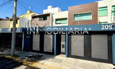 VENTA CASA ACTUALIZADA EN JARDINES DE BELLAVISTA
