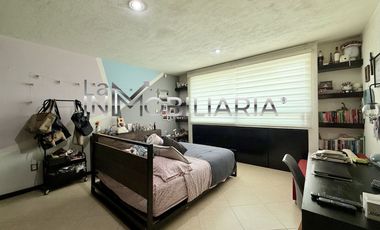 VENTA CASA ACTUALIZADA EN JARDINES DE BELLAVISTA