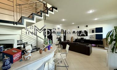 VENTA CASA ACTUALIZADA EN JARDINES DE BELLAVISTA