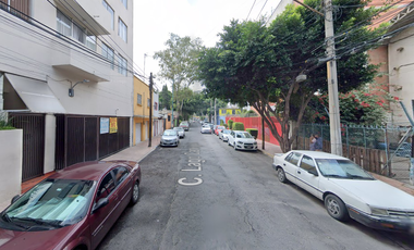 🏡 ¡Gran oportunidad de inversión en Miguel Hidalgo!  📍 C. Lago Caneguín 182, Col. Argentina Antigua, Miguel Hidalgo, CDMX