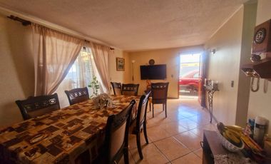 Comoda Casa Aislada Portezuelo De Tobalaba Mall Tobalaba