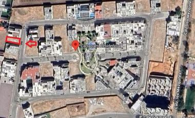 Excelente terreno Zona Calicantos en VENTA