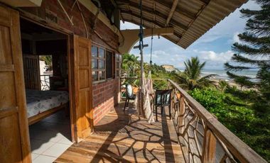 Hotel en Olon al pie del mar en venta