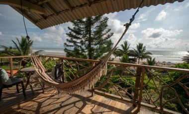 Hotel en Olon al pie del mar en venta