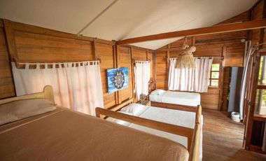 Hotel en Olon al pie del mar en venta