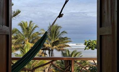 Hotel en Olon al pie del mar en venta