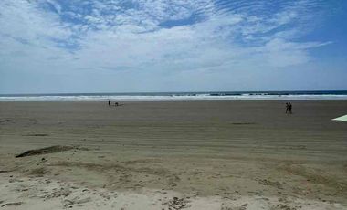 Hotel en Olon al pie del mar en venta