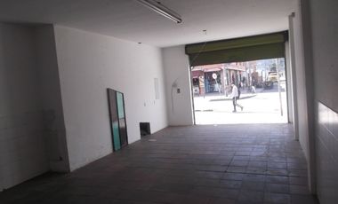 SE ARRIENDA LOCAL COMERCIAL