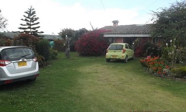 SE ARRIENDA HERMOSA CASA EN CHÍA SECTOR DELICIAS