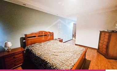 (D-137) Rento Departamento Amoblado en Cuenca Primero de mayo 3 dormitorios, 1 garaje y bodega.