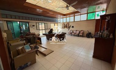 SE VENDE CASA EN LAS FUENTES